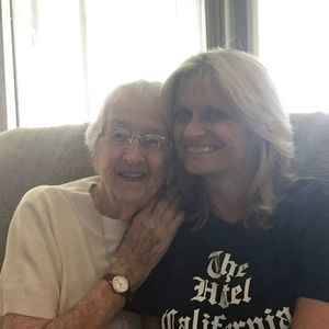 Meet your Posher, Lyne